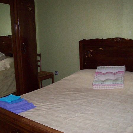 Chambre D Hotes Les Jonquilles Cosges Ngoại thất bức ảnh